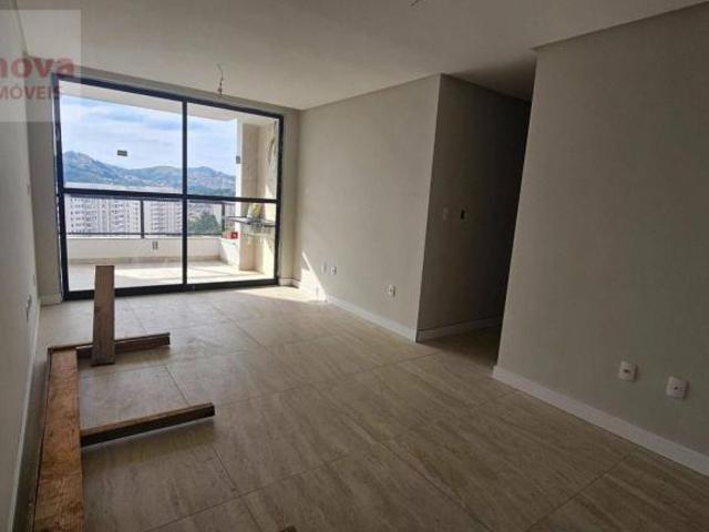 Novo e diferenciado Apartamento com 2 qtos/suíte/elevador/2 vagas, à venda, 82 m² por R$ 519.000 V