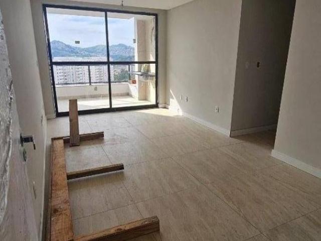 Novo e diferenciado Apartamento com 2 qtos/suíte/elevador/2 vagas, à venda, 82 m² por R$ 519.000 V