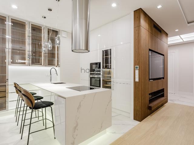Nowy apartament z 2 sypialniami na Powiślu, Warszawa