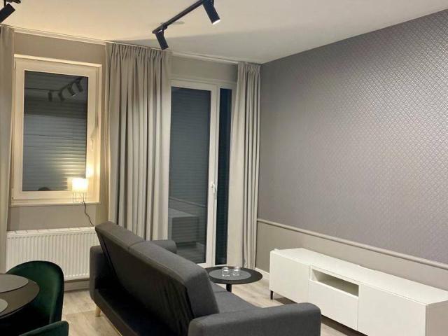 nowy budynek, winda, balkon, komfortowe