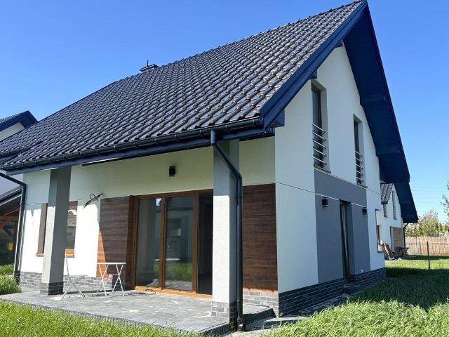 Nowy dom 5 pokoi, garaż, stan deweloperski, Kłaj