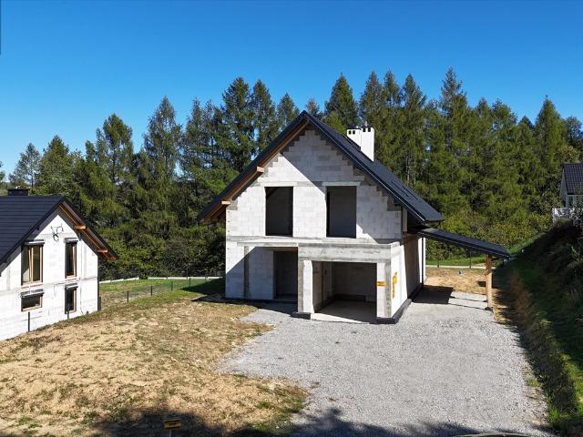 Nowy dom 165 m² z garażem i poddaszem w Strzyżowie polecam
