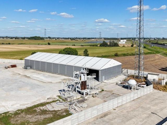 Wynajmę dużą halę magazynową 1150 m² z wjazdem TIR w Turkowie