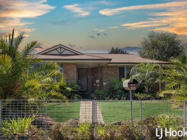 Now Available for Rent Spacious Family Home in Prime Harkness Location