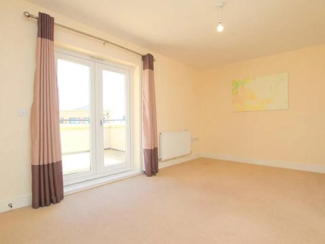 Now available is this lovely second floor apartment set right next door to the Marina. With two good bedrooms, allocated covered parking and a large sunny terraced balcony this fantastic apartment is bound to be snapped up quickly. Call NOW to book your viewing. EPC C
