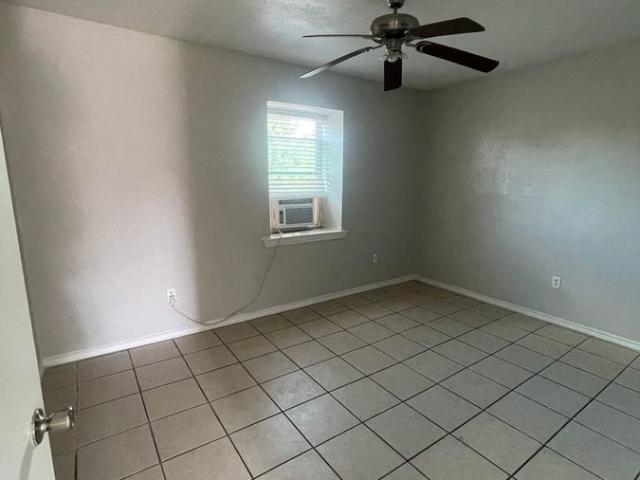 Now leasing ask about our move in specials