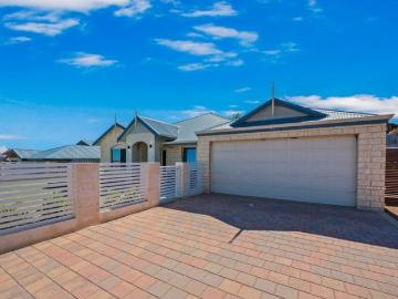 NOW SELLING LIVE THE DRUMMOND COVE DREAM OCEAN PROXIMITY & SHED