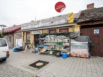 Przestronny lokal na sprzedaż w centrum Nowego Brzeska