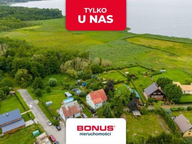 Dom z możliwością podziału, blisko jeziora i plaży