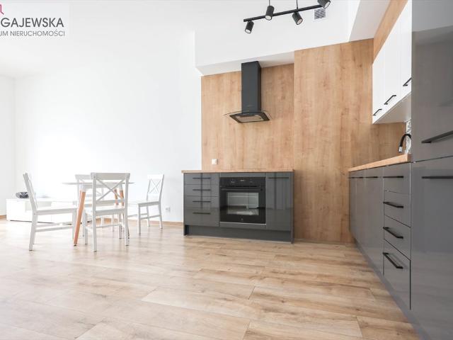 Nowe 2 pokojowe mieszkanie z balkonem i miejscem polecam