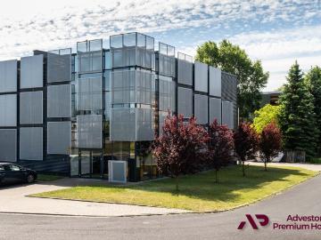 Nowoczesny obiekt 1120 m² przy A2 – idealny na biznes lub inwestycję