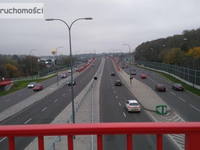 Polecam nowoczesny obiekt komercyjny z stacją LPG i dużą działką