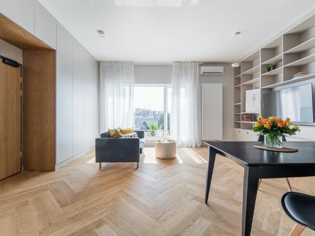 Nowoczesny apartament, 3 pok klimatyzacja, garaż