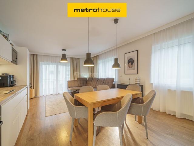 Nowoczesny apartament 3 pok. z balkonem, garażem i komórką