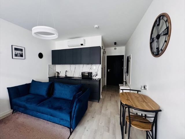 Nowoczesny apartament z basenem i balkonem 28,6 m2