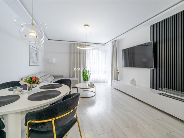 Nowoczesny apartament 2 pok. z balkonem i miejscem parkingowym