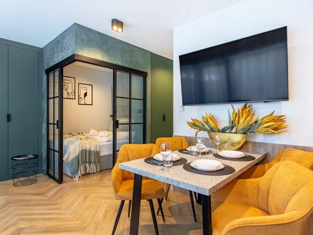 Nowoczesny apartament 2 sypialnie z balkonem i miejscem garażowym