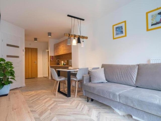 Nowoczesny 32 m² apartament z balkonem i widokiem na góry