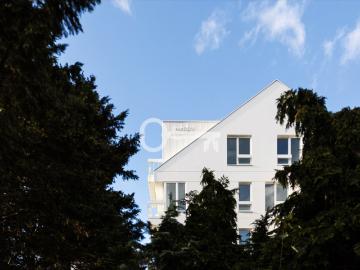 Nowoczesny 4 pokojowy apartament z ogródkiem i miejscem w hali