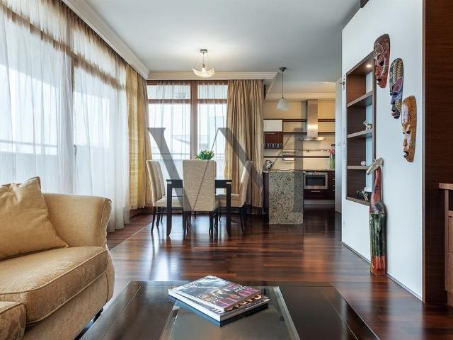 Nowoczesny apartament 68 m² z widokiem na park i centrum Warszawy polecam