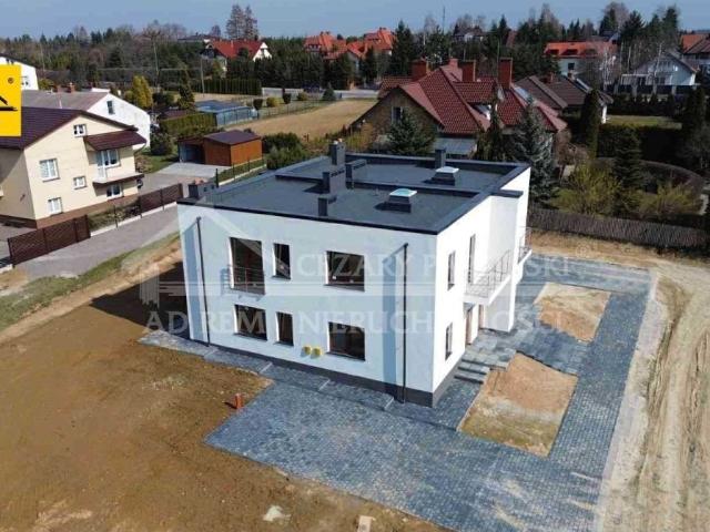Nowoczesny apartament 81 m² z ogródkiem i parkingiem polecam