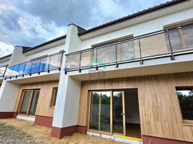 Nowoczesny apartament z ogródkiem i parkingiem polecam!