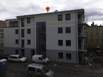 Nowoczesny apartament z ogródkiem w Cieplicach Zdrój