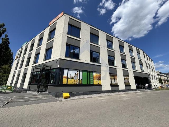 Nowoczesny biuro 258 m2 z parkingiem i klimatyzacją