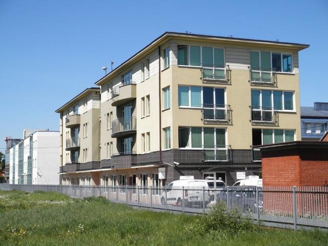 Nowoczesny biurowiec 1823 m² z windą i parkingiem