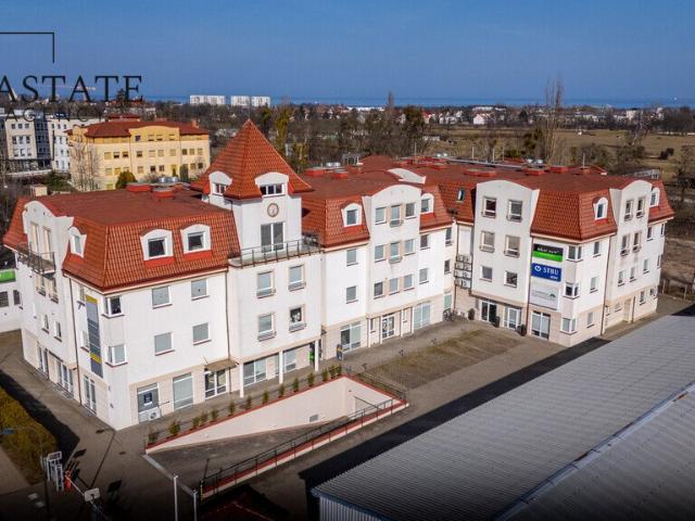 Nowoczesny biurowiec 225 m² z klimatyzacją i światłowodem