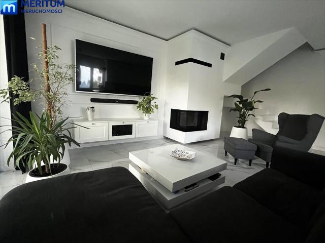 Sprzedam nowoczesny bliźniak 129 m² z garażem w Grodzisku