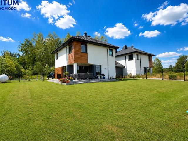 Nowoczesny bliźniak z garażem 138 m² w Żabiej Woli