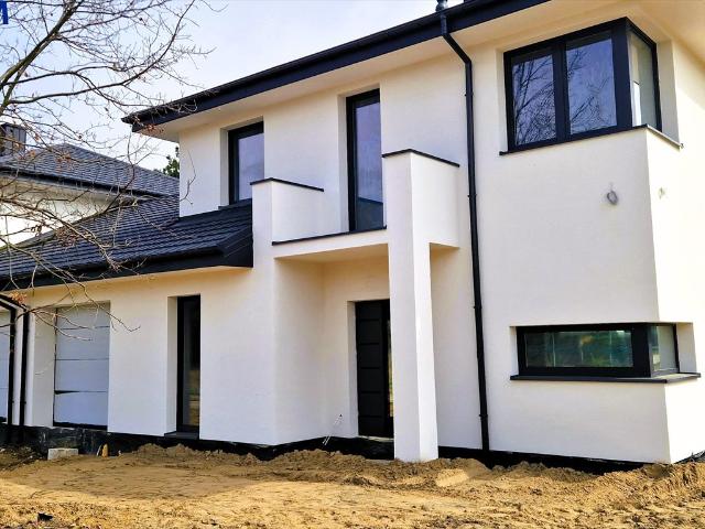 Nowoczesny bliźniak 140 m2 z garażem i dużą działką