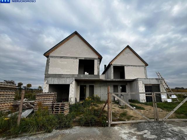 Zapraszam do obejrzenia nowoczesnego bliźniaka 144 m² z garażem i dużą działką