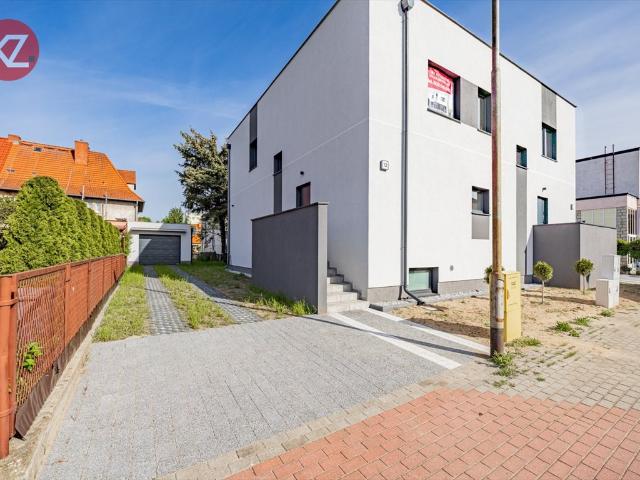 Nowoczesny bliźniak 156m2 z ogródkiem w Piła Górne