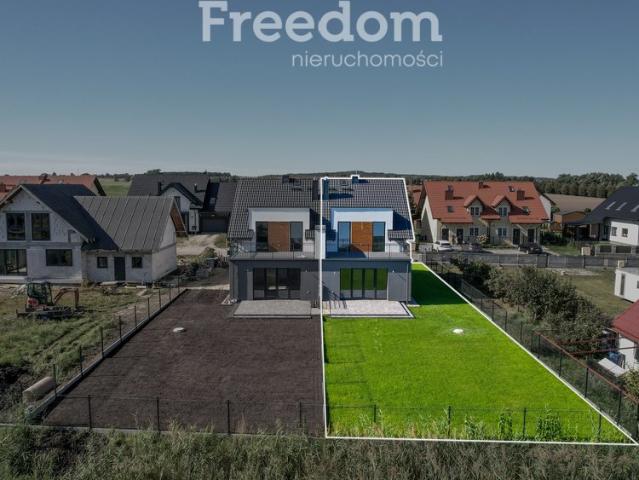 Nowoczesny bliźniak 160 m² z ogrodem i garażem