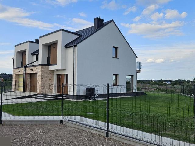 Sprzedam nowoczesny bliźniak 165 m² w Zaborówku
