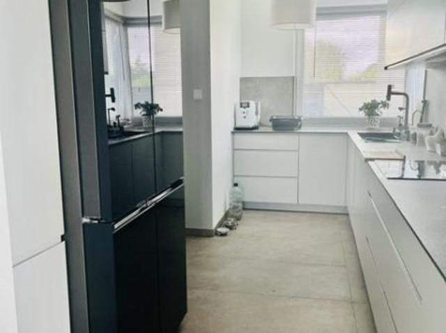 Nowoczesny bliźniak 170 m² z ogrodem i pompą ciepła