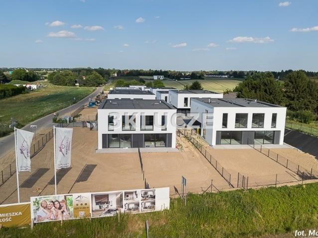 Nowoczesny bliźniak 175 m2 z garażem i ogródkiem polecam