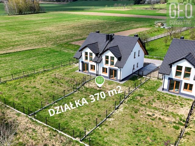 Nowoczesny bliźniak 5 pokoi, ogrzewanie pompa ciepła
