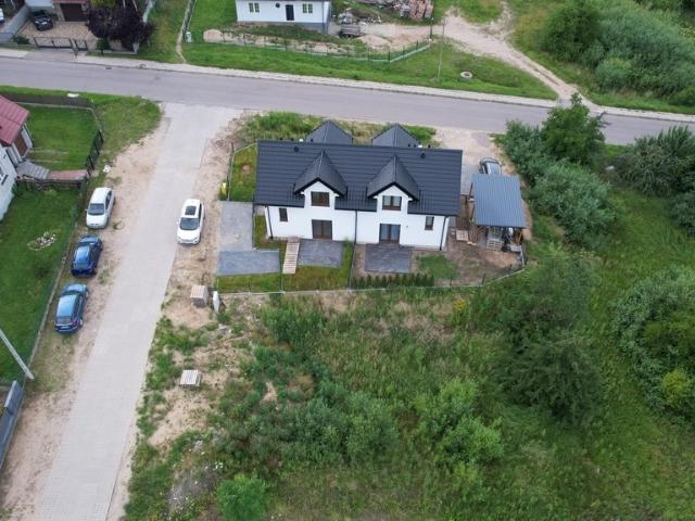 Nowoczesny bliźniak 66,92 m² własny ogród i wysokie standardy