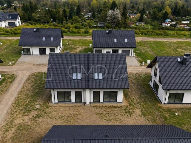 Nowoczesny bliźniak 97 m² z 5 pokojami i ogrodem