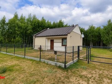Nowoczesny dom 51 m² z dużym ogrodem i prywatnością