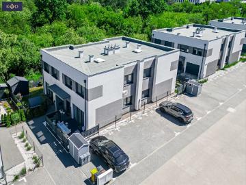 Nowoczesny dom 75,5 m2 z ogródkiem i 2 miejscami postojowymi