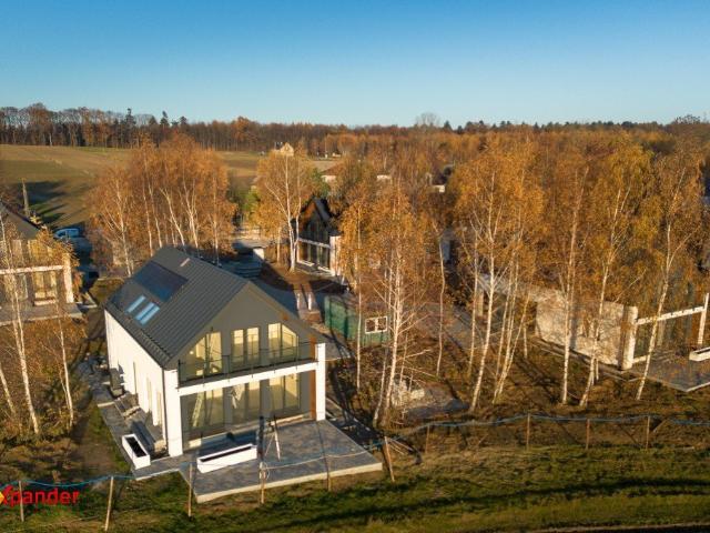 Nowoczesny dom 7 pokoi, 160 m2, duża działka 622 m2