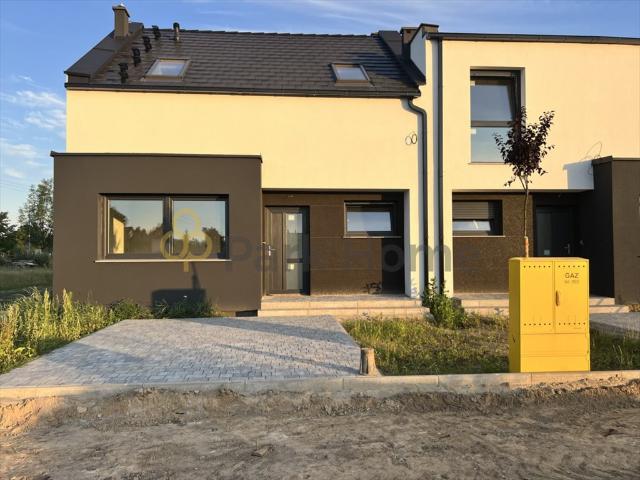 Polecam nowoczesny dom 93 m² z ogrodem i 4 pokojami