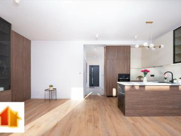 Nowoczesny dom 102 m² z ogrodem i tarasem, gotowy do wprowadzenia