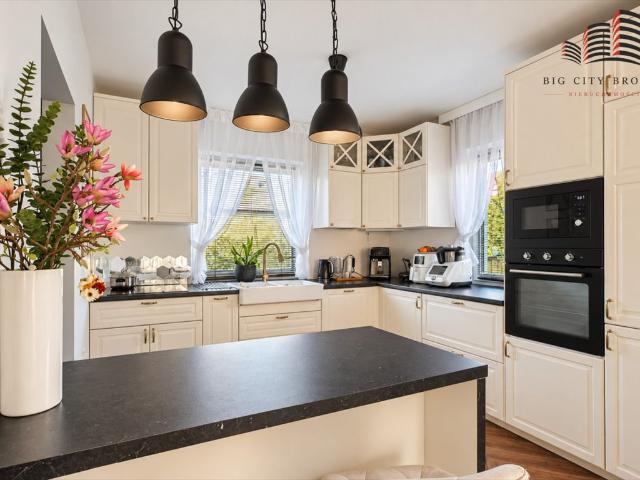 Nowoczesny dom 102 m² z tarasem i dużą łazienką