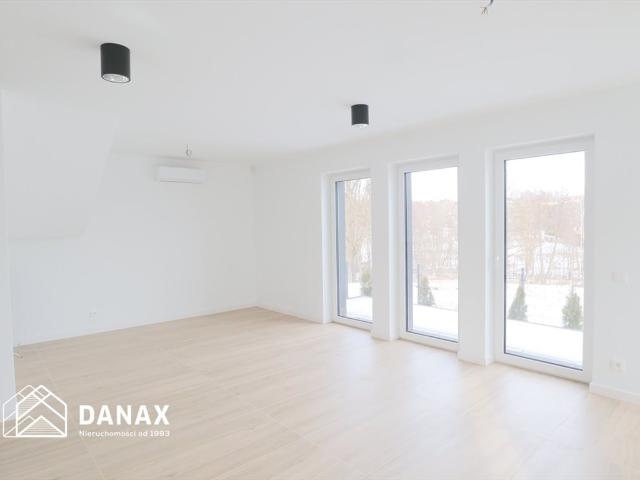 Do sprzedania nowoczesny dom 105 m² z dużym tarasem i pięknym widokiem