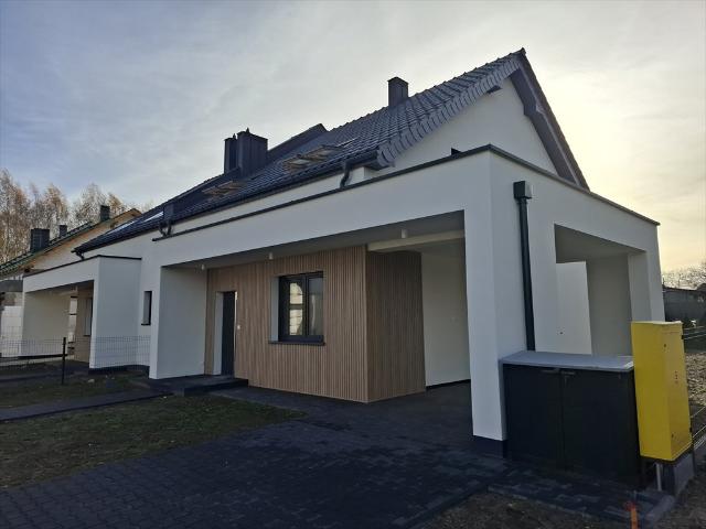 Nowoczesny dom 106m2 z antresolą i tarasem